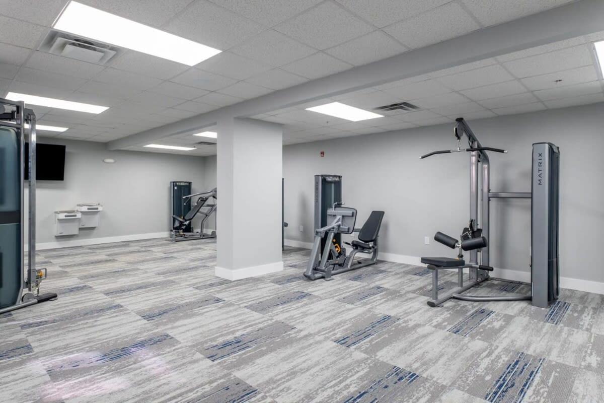4B 2Ba Luxury Central Apartment With Gym Charlotte Bagian luar foto