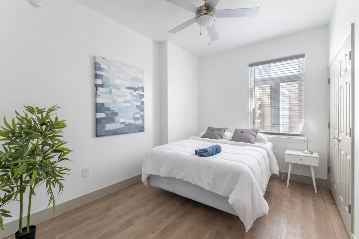 4B 2Ba Luxury Central Apartment With Gym Charlotte Bagian luar foto