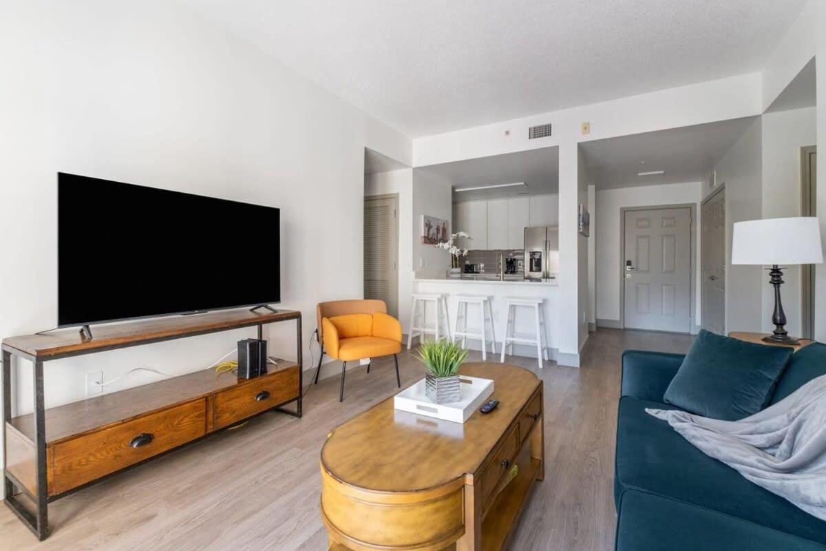4B 2Ba Luxury Central Apartment With Gym Charlotte Bagian luar foto