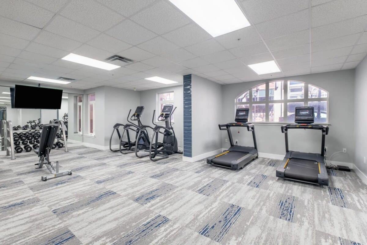 4B 2Ba Luxury Central Apartment With Gym Charlotte Bagian luar foto